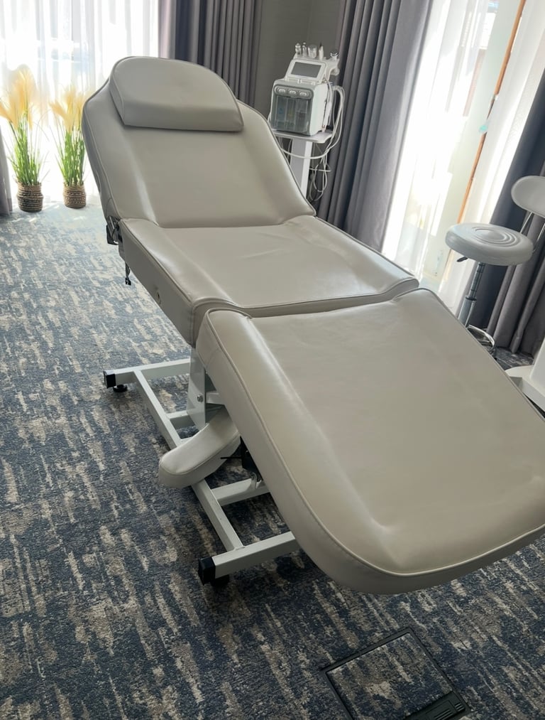 image for Therapy Bed/Massage Couch