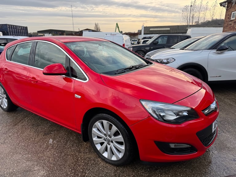 2013 Vauxhall Astra 1.6i 16V Tech Line 5dr Auto HATCHBACK Petrol Automatic