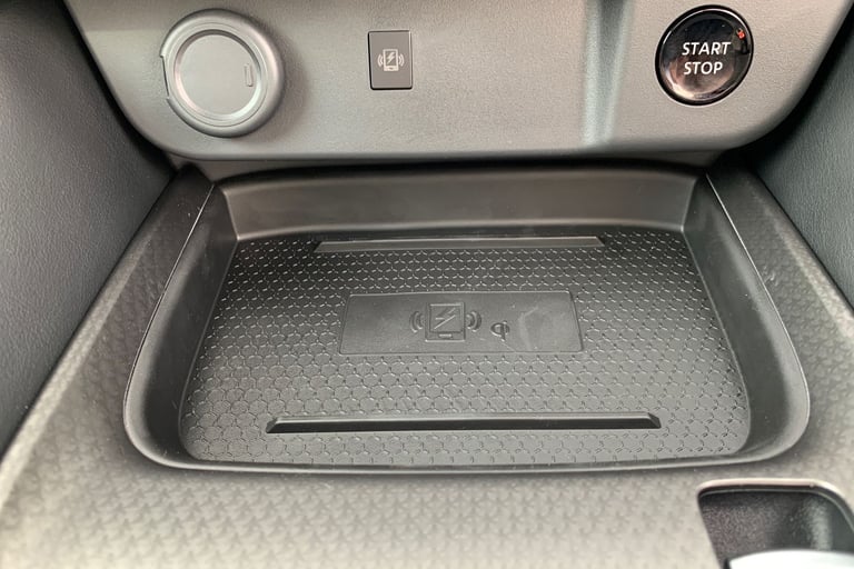 2025 Nissan Qashqai 1.5 E-Power N-Connecta [Glass Roof] 5dr Auto Hatchback Hybrid Automatic