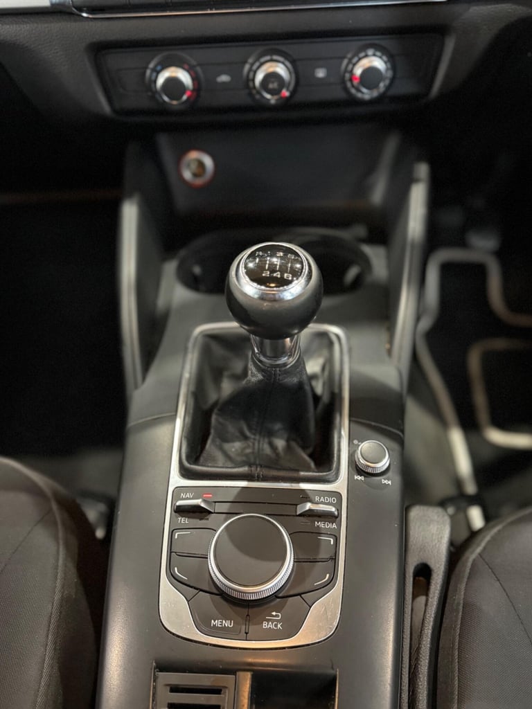 AUDI A3 1.6 TDI SE 2014