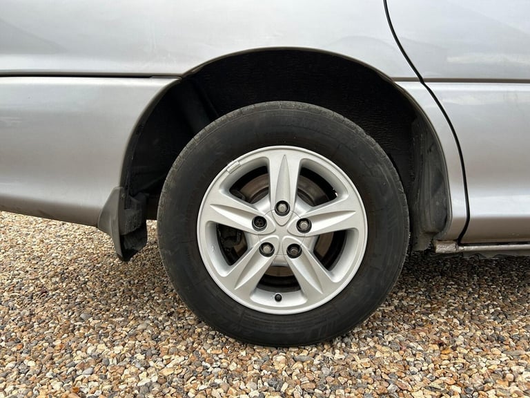 2001 Toyota Previa 2.4 CDX 5dr (7 Seats) MPV Petrol Automatic