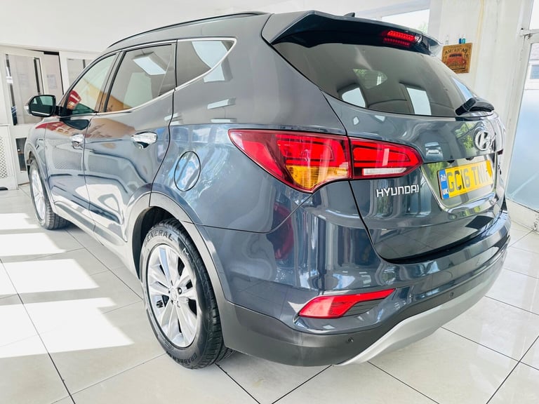 2016 Hyundai Santa Fe 2.2 CRDi Blue Drive Premium Auto 4WD Euro 6 (s/s) 5dr (7 Seat) ESTATE Diese...