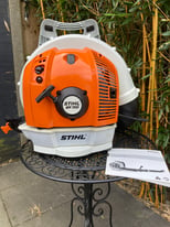 Stihl BR 700 backpack leaf blower Excellent hardly used condition 