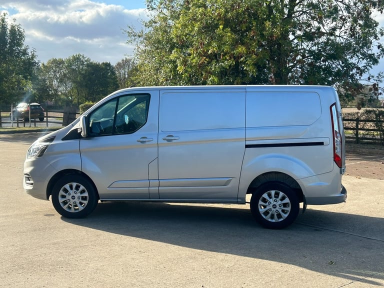 2022 22 Ford Transit custom Limited , 88k, new MOT, Warranty, New wet belt + VAT
