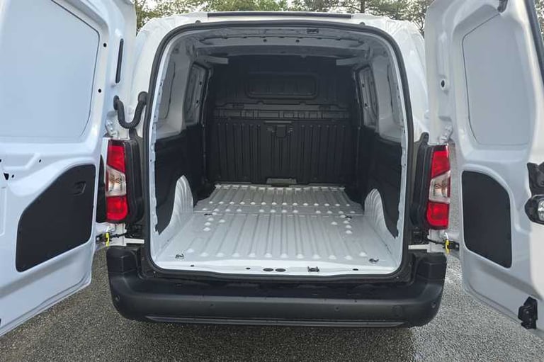 2024 Vauxhall Combo 1.5 Turbo D 2300 Prime XL Panel Van 6dr Diesel Manual LWB Euro 6 (s/s) (100 P...