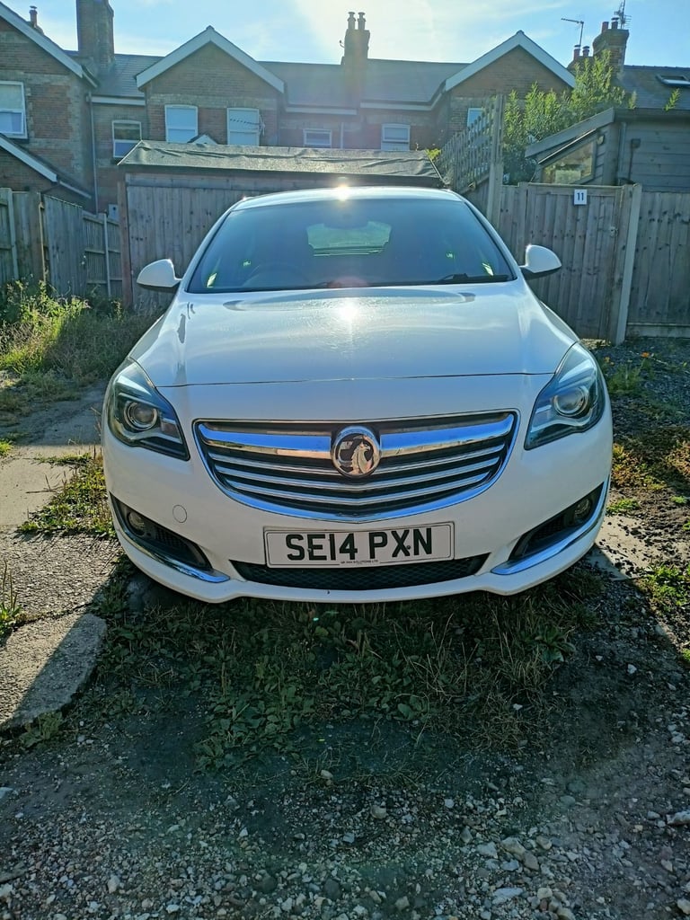 image for 12 months MOT Vauxhall, INSIGNIA, Hatchback, 2014, Manual, 1956 (cc), 5 doors