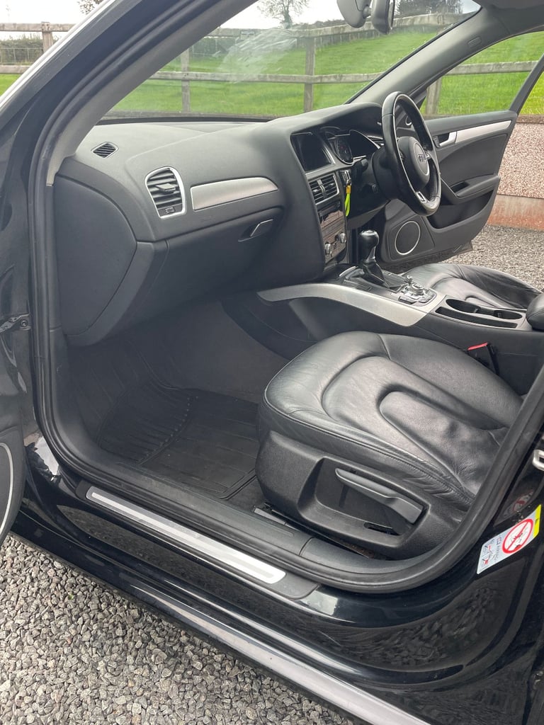 Audi, A4, Saloon, 2013, Manual, 1968 (cc), 4 doors