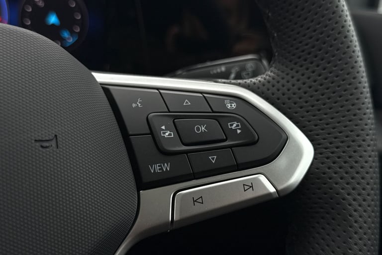 2025 Volkswagen Golf 1.5 TSI 272 GTE eHybrid 5dr DSG **HEADS UP DISPLAY + PAN ROOF** Hatchback PE...