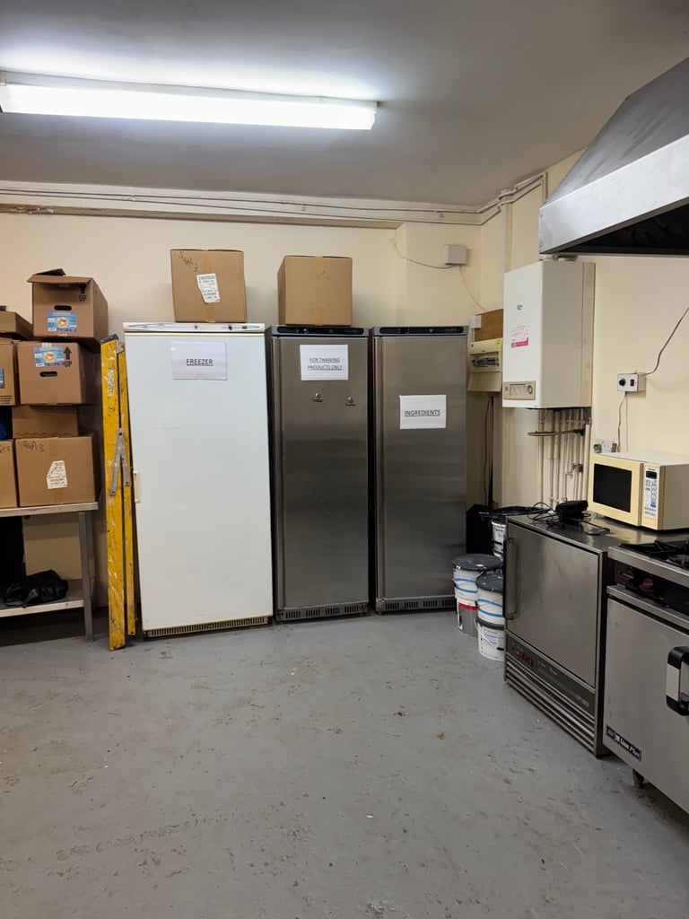 Catering Unit to let 