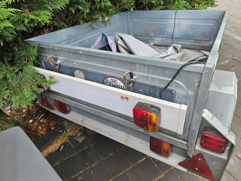 Erde 122 Aluminum light 700kg strong trailer delivery available today 