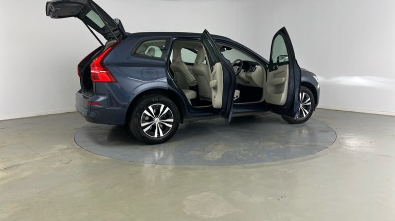 2023 Volvo XC60 Core, B5 AWD Mild hybrid, Petrol Estate Petrol Automatic