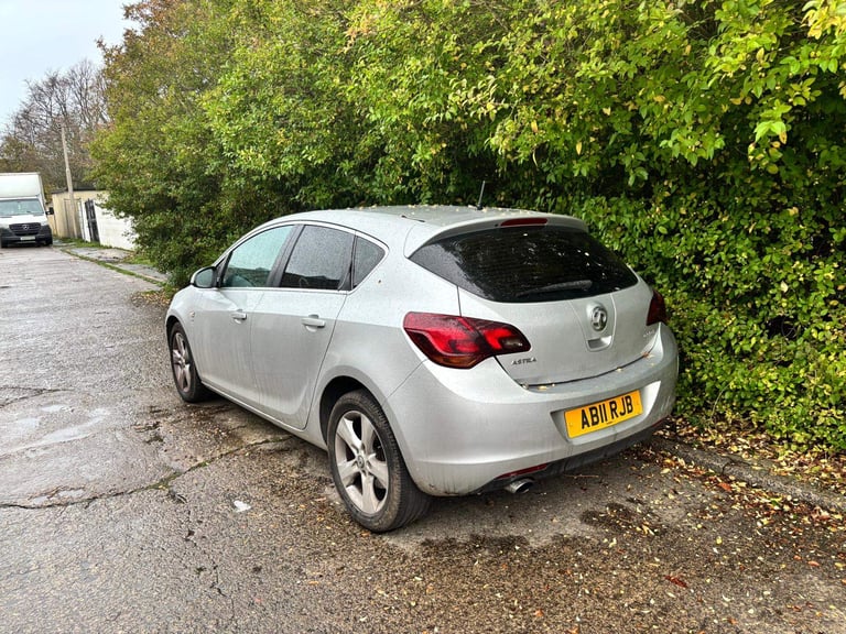 image for Vauxhall, ASTRA, Hatchback, 2011, Manual, 1956 (cc), 5 doors