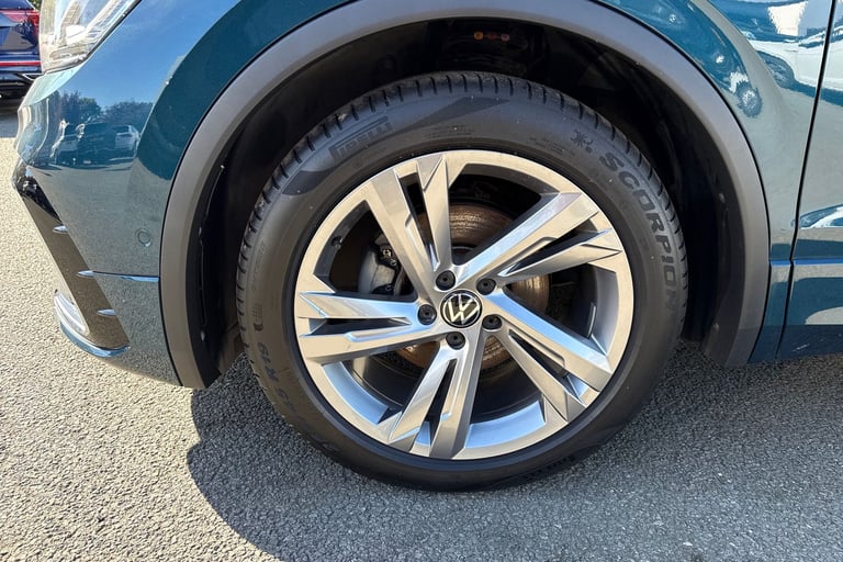 2024 Volkswagen Tiguan 2.0 TDI (SCR) DSG R-Line Edition | Heated Seats |  Park Assist SUV DIESEL ...