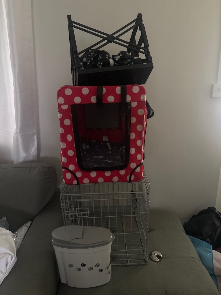 dog cage/car carrier 