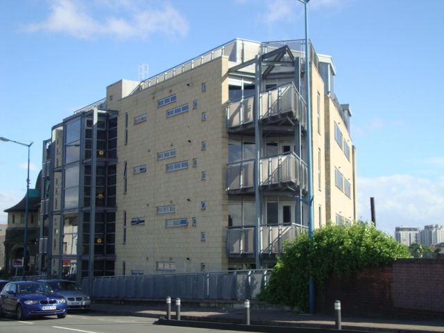  Modern Spacious Double One Bedroom 3rd Floor Apartment with Balcony at City Lofts Roath