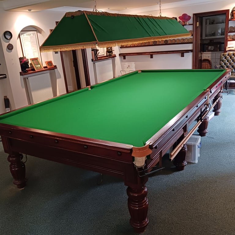 SNOOKER TABLE FULL SIZE MAHOGANY MINT CONDITION COLLECTION SUTTON COLDFIELD ONO.