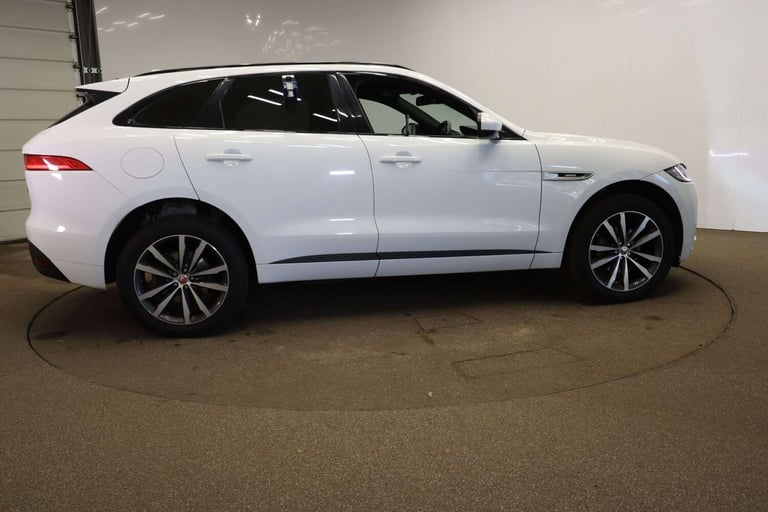 2017 Jaguar F-Pace 2.0d R-Sport 5dr Auto AWD ESTATE DIESEL Automatic