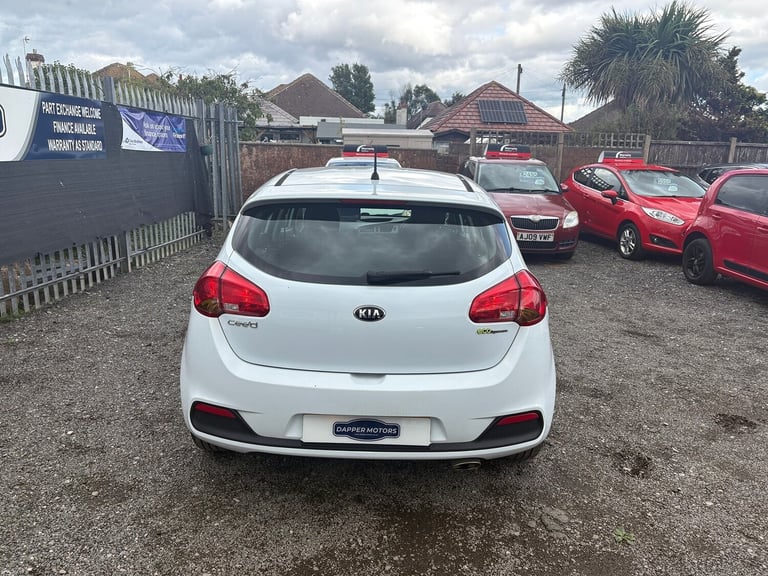 2013 Kia Ceed 1.6 CRDi 1 EcoDynamics 5dr HATCHBACK Diesel Manual