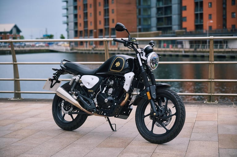 Brand new AJS bilston 125cc motorcycle learner legal CBT classic motorbike 125