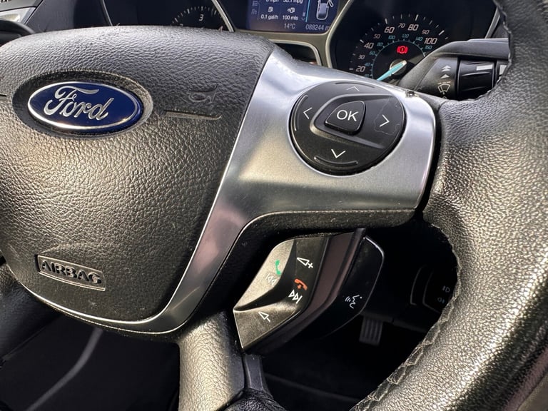 2012 Ford Focus 1.6 TDCi 115 Titanium 5dr HATCHBACK Diesel Manual