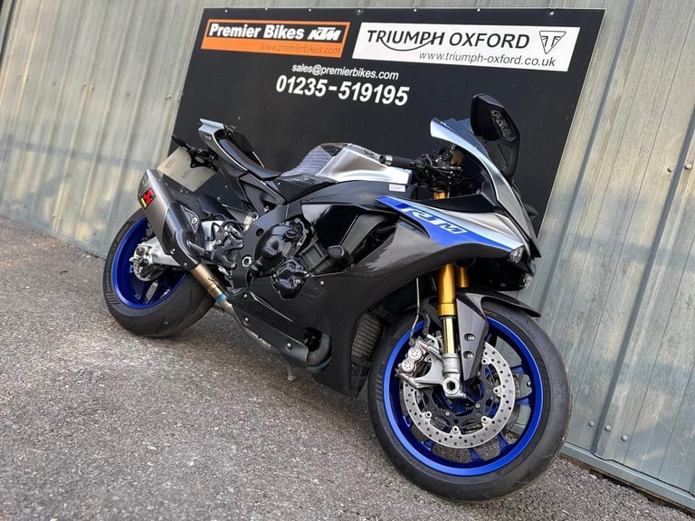 Stunning Low Mileage 2020/20 Yamaha R1M Motorcycle