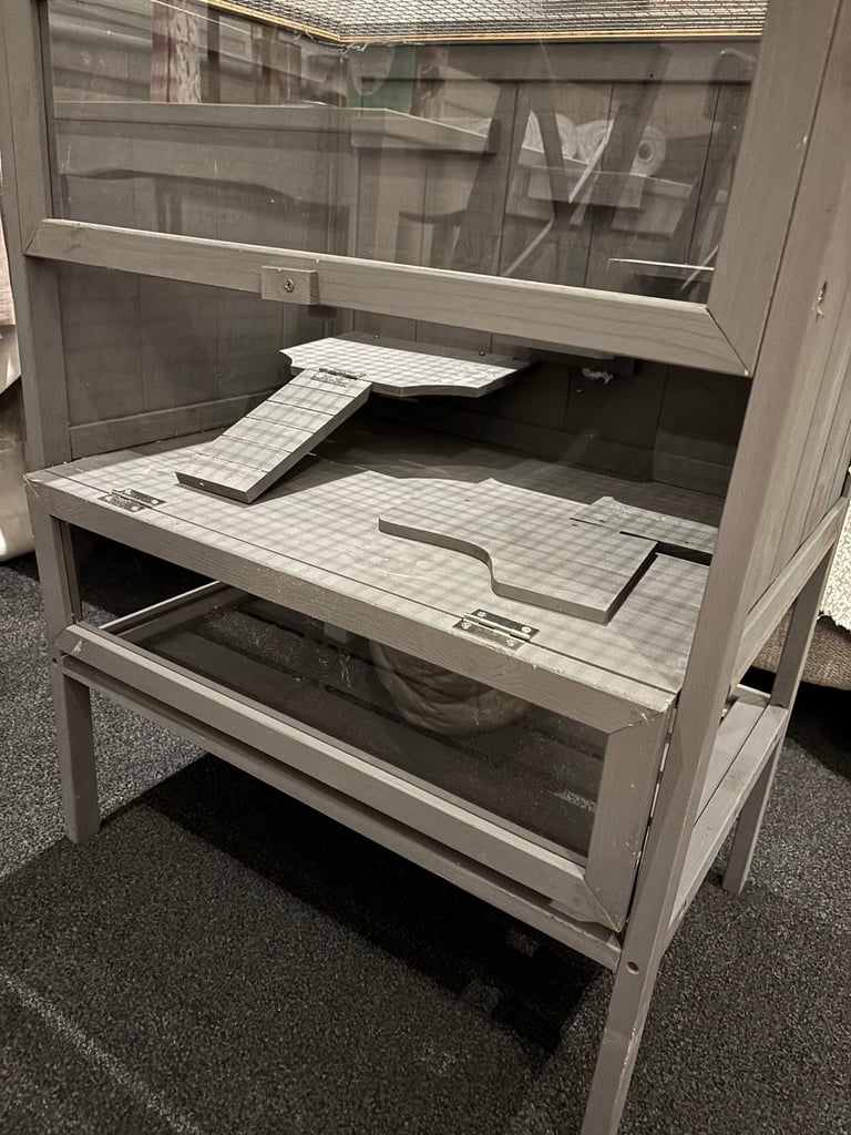 Paw hut hamster cage 