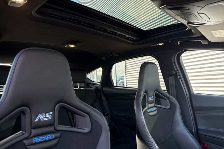 2018 Ford Focus 2.3T EcoBoost RS Hatchback 5dr Petrol Manual AWD Euro 6 (s/s) (350 ps) Hatchback ...