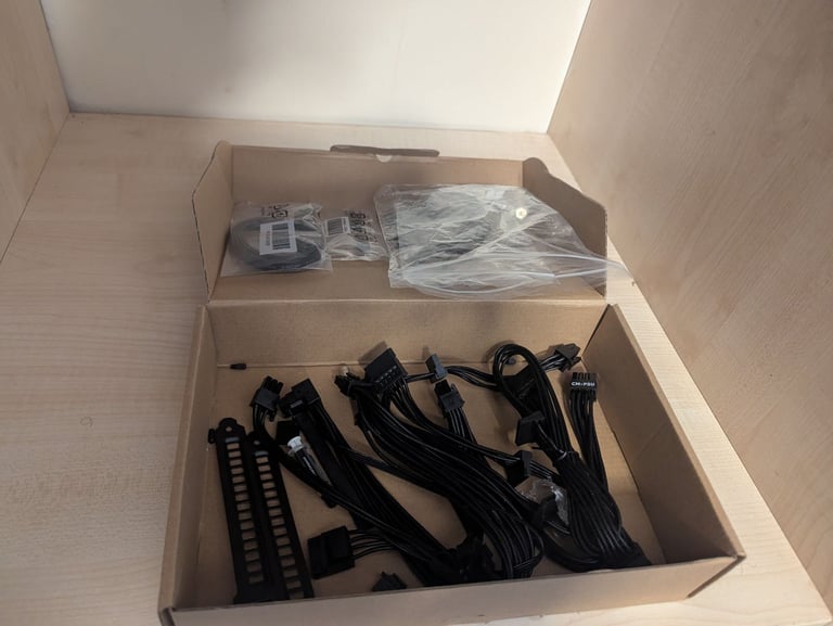 Gaming PC; Ryzen 7, RX 7000, 32 Gb Ram, 1TB SSD.