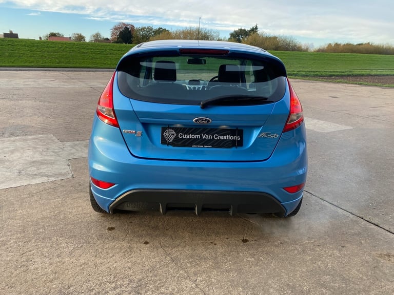 2011 Ford Fiesta 1.6 TDCi 95 Sport Van CAR DERIVED VAN Diesel Manual