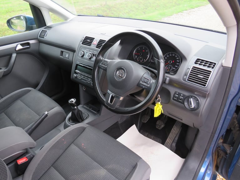 2011 Volkswagen Touran 1.6 TDI 105 SE 7 SEATER MPV Diesel Manual