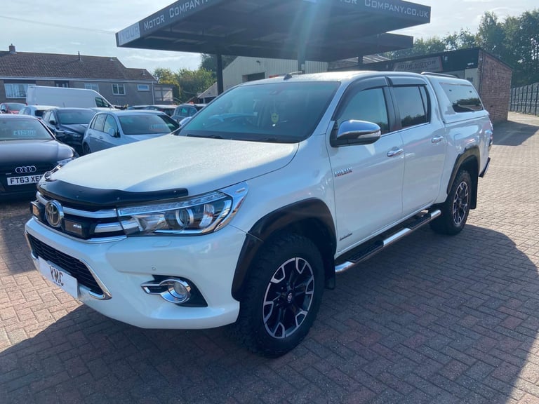 Used 2021 Toyota 2.8 D-4D Invincible X Double Cab Pickup 4dr Diesel Auto  4WD Euro 6 (s/s) (204 ps) For Sale in South Yorkshire