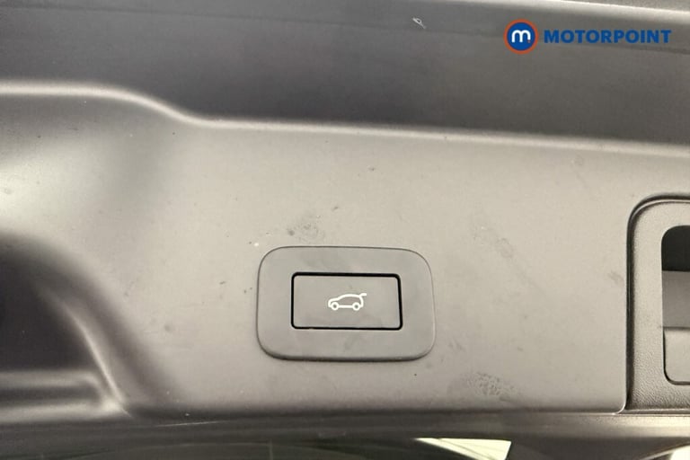 2023 Land Rover Range Rover Evoque 2.0 D200 R-Dynamic SE 5dr Auto SUV Diesel Automatic