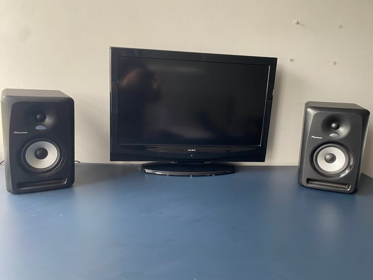 image for Pioneer speakers + TV