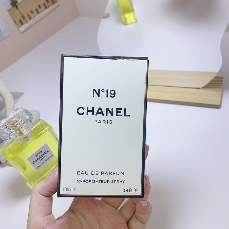 N°19 CHANEL PARIS EAU DE PARFUM 100ml women 