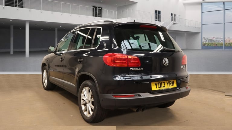 2013 Volkswagen Tiguan 2013 2.0 TDi BlueMotion Tech SE 5dr 4X4  DSG AUTO BLACK SERVICE HISTORY ES...