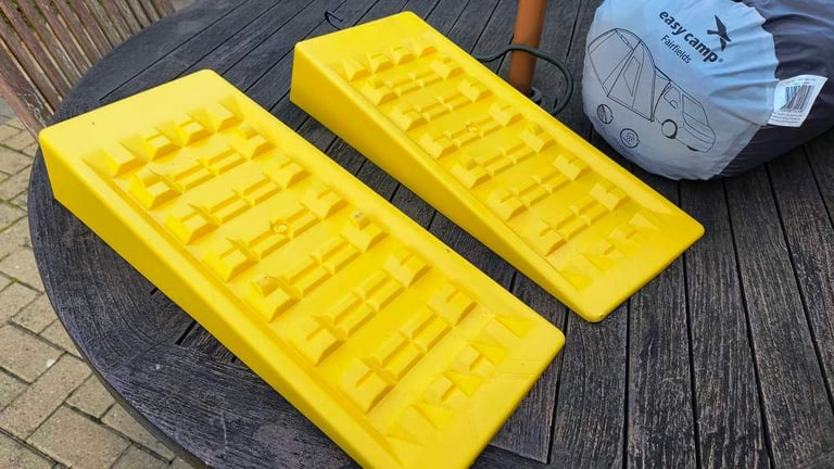 Motorhome campervan levels (chocks)