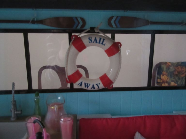 Our Generation Doll Beach Hut