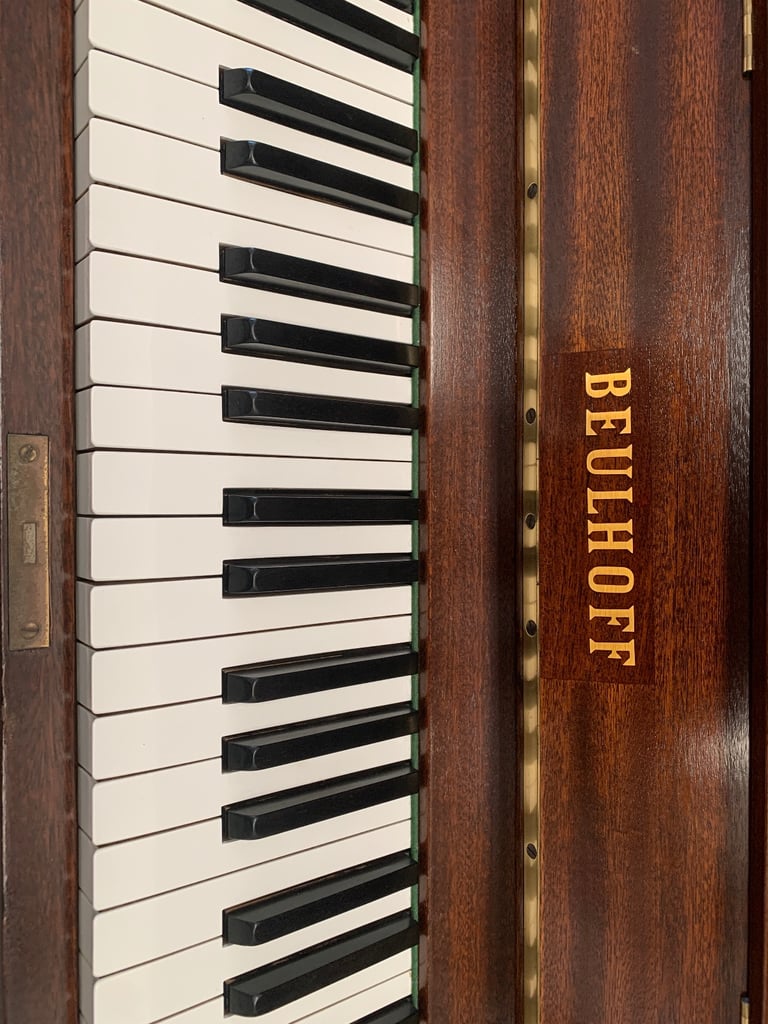 🎵🎹 TRADITIONAL GERMAN UPRIGHT PIANO - TUNED/SERVICED/WARRANTY/DELIVERY 🎹🎵