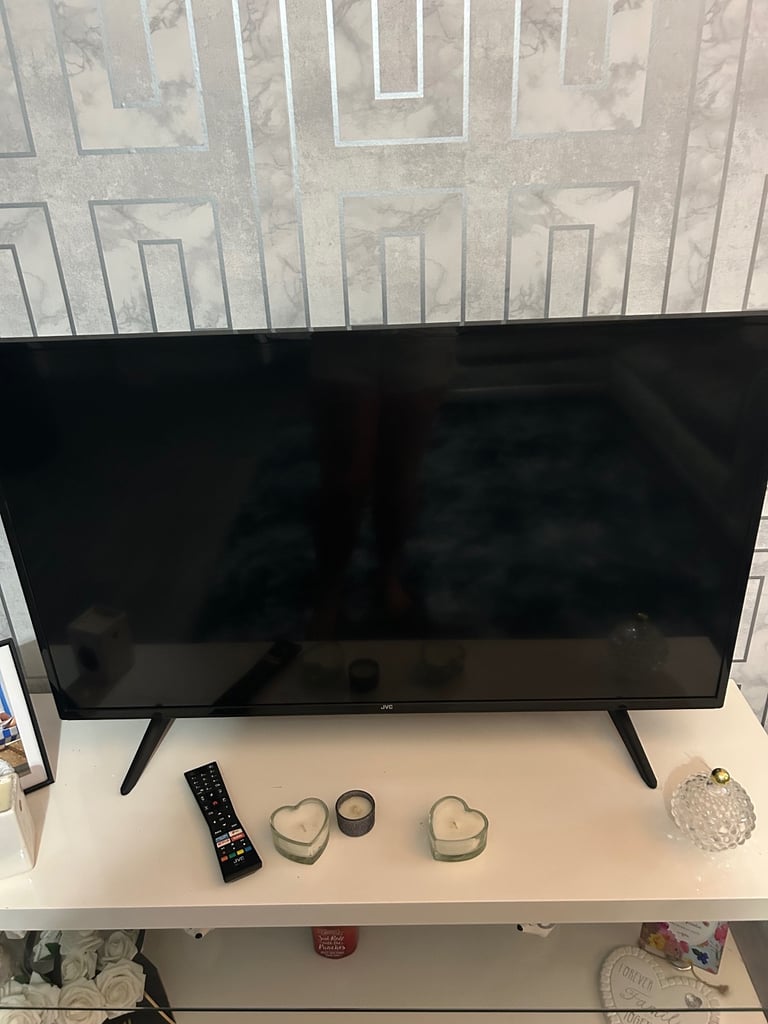 image for JVC 43” led smart tv 