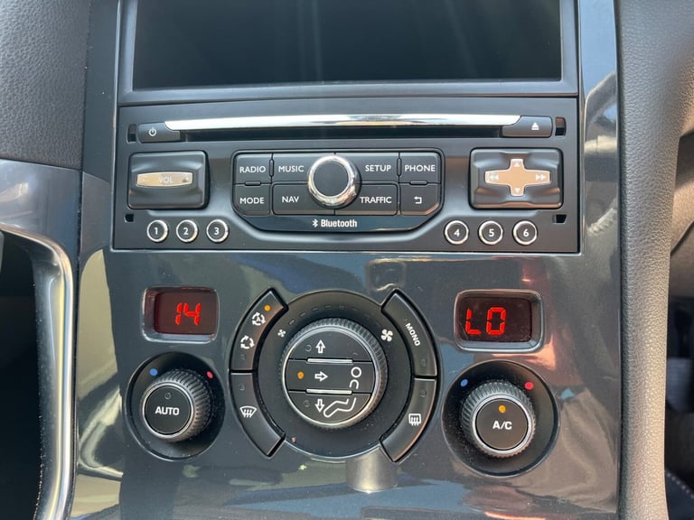 2016 Peugeot 3008 BLUE HDI S/S ALLURE Hatchback Diesel Automatic