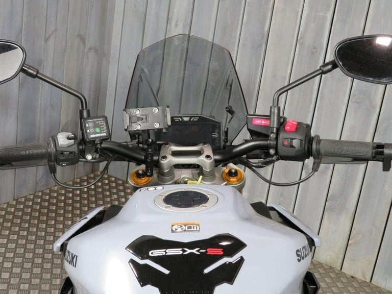 2021 71 SUZUKI GSX-S1000