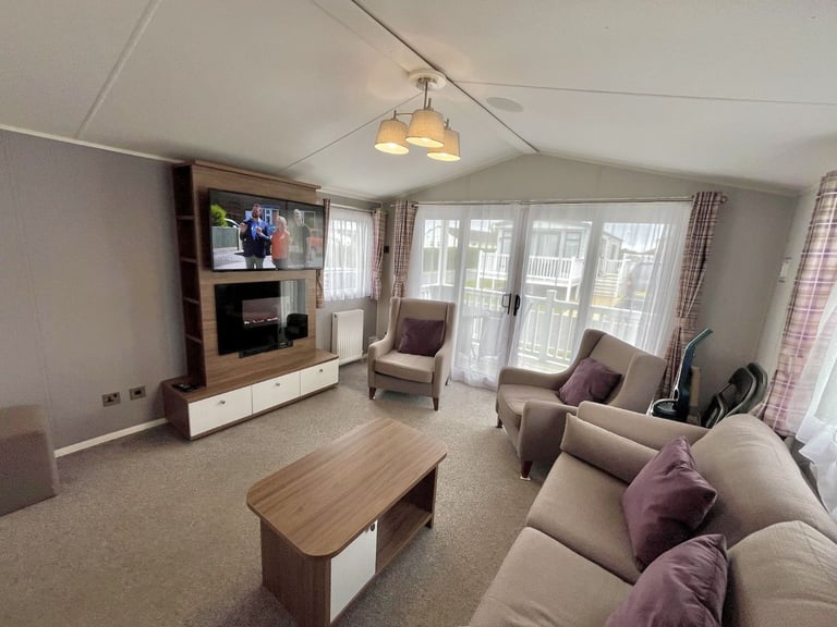 Willerby Avonmore static caravan for sale - Pentire Coastal Holiday Park, Bude Excellent condition