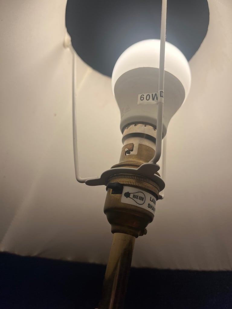 Textured Lamp - red shade 