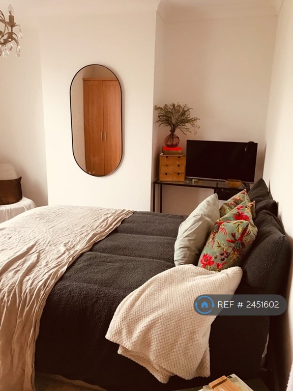 3 bedroom house in Capstone Road, Kent, ME5 (3 bed) (#2451602)