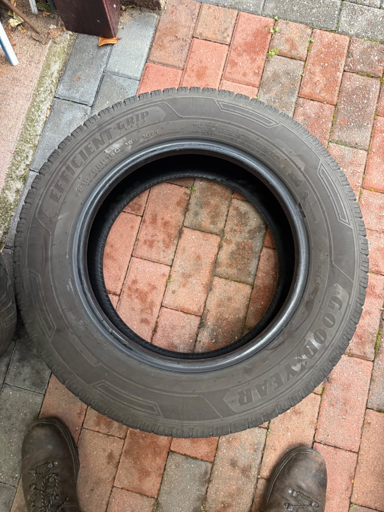Ford transit van tires good conditi 4 mm 