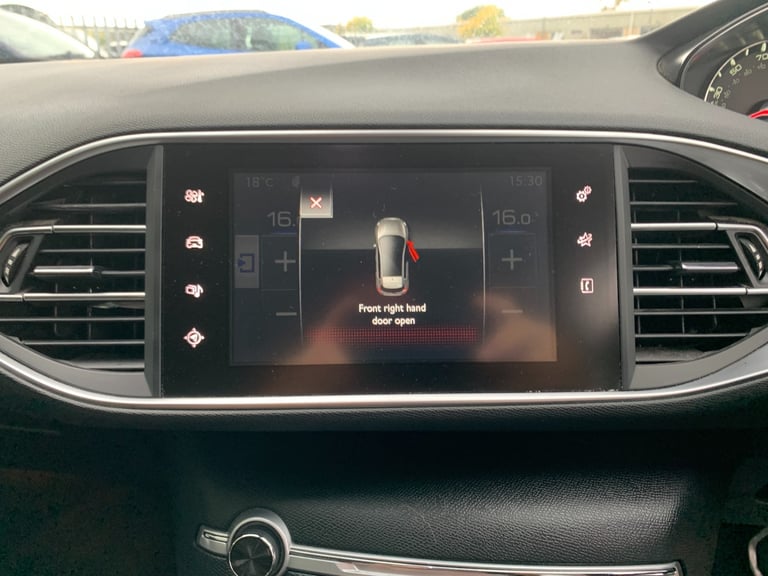 2015 Peugeot 308 1.6 HDi 115 Allure 5dr HATCHBACK Diesel Manual