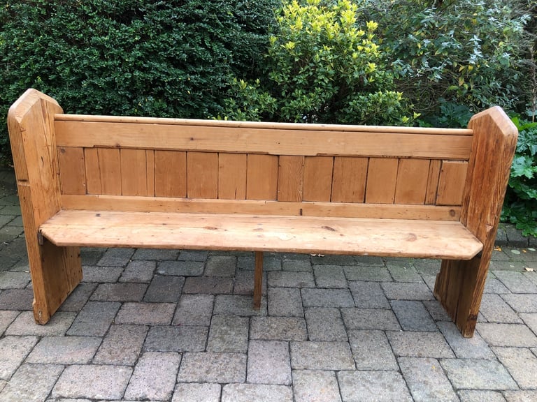 VICTORIAN CHURCH PEW. Delivery possible. ALSO CHAPEL CHAIRS FOR SALE.