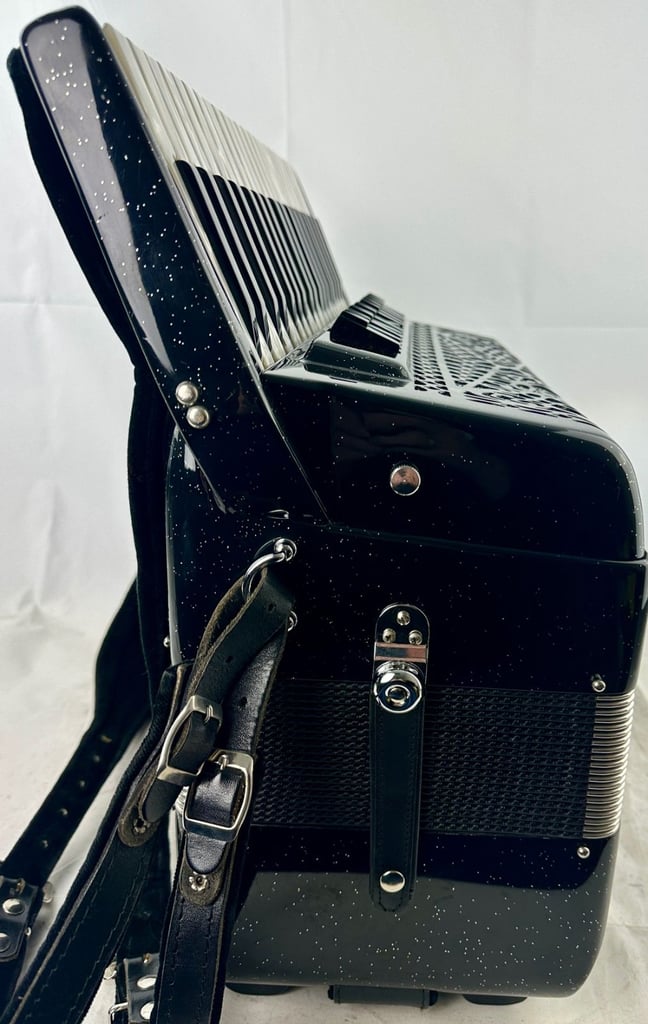 Borsini Vienna K10 - Double Cassotto - 4 Voice Musette Top Quality Italian Piano Accordion