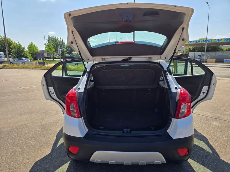 2016 Vauxhall Mokka 1.6i Exclusiv SUV 5dr Petrol Manual 2WD Euro 6 (s/s) (115 ps) SUV Petrol Manual