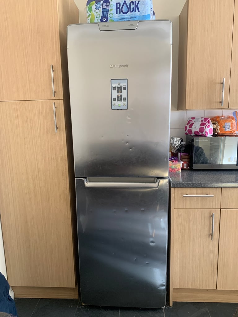 Hotpoint fridge freezer (SECOND HAND)